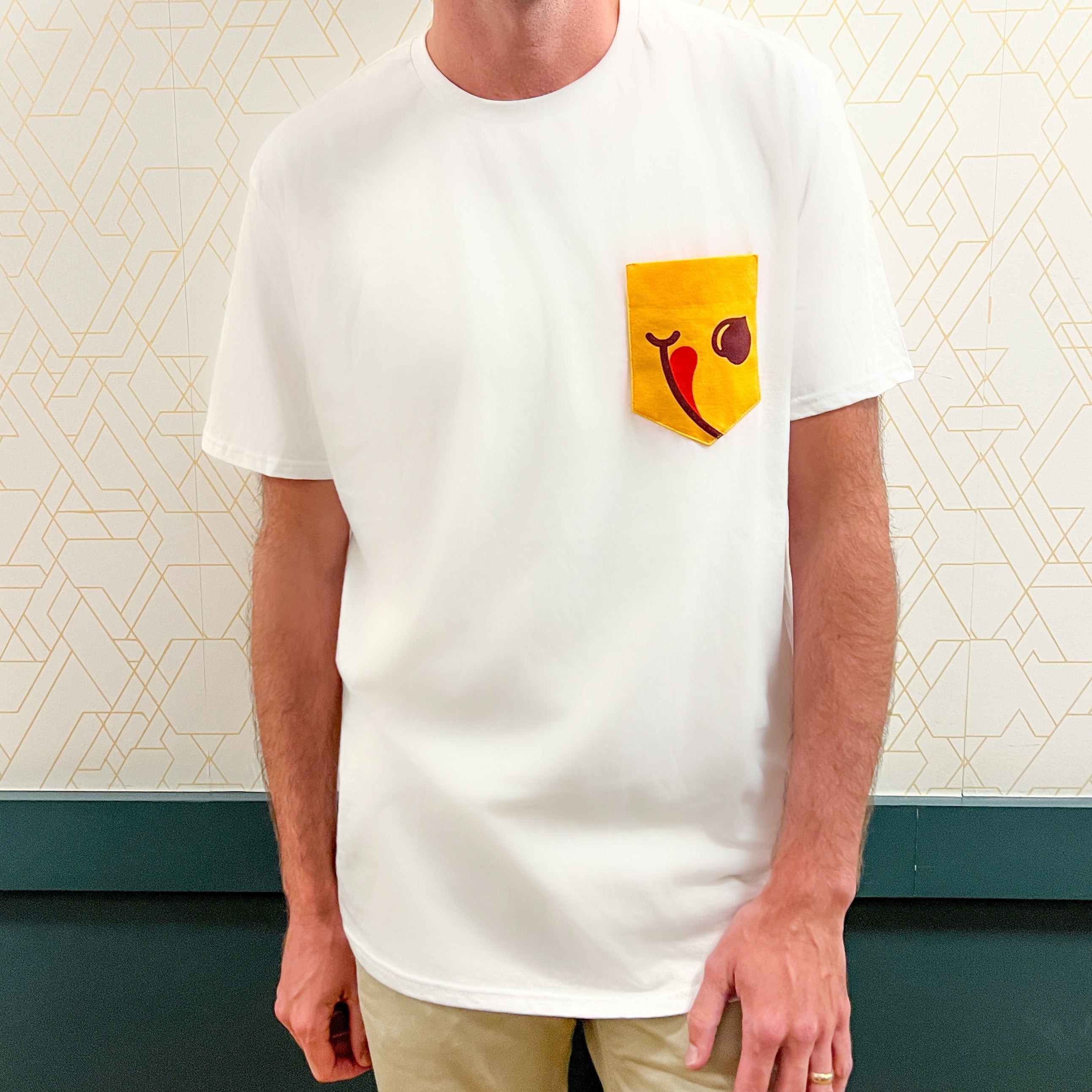 hippeas pocket tee